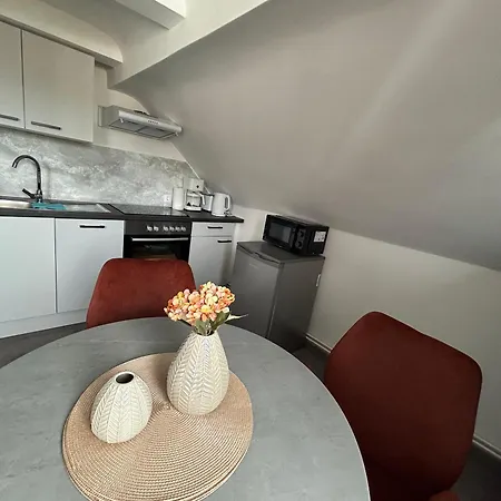 Univers 4&4a バート・ハルツブルク